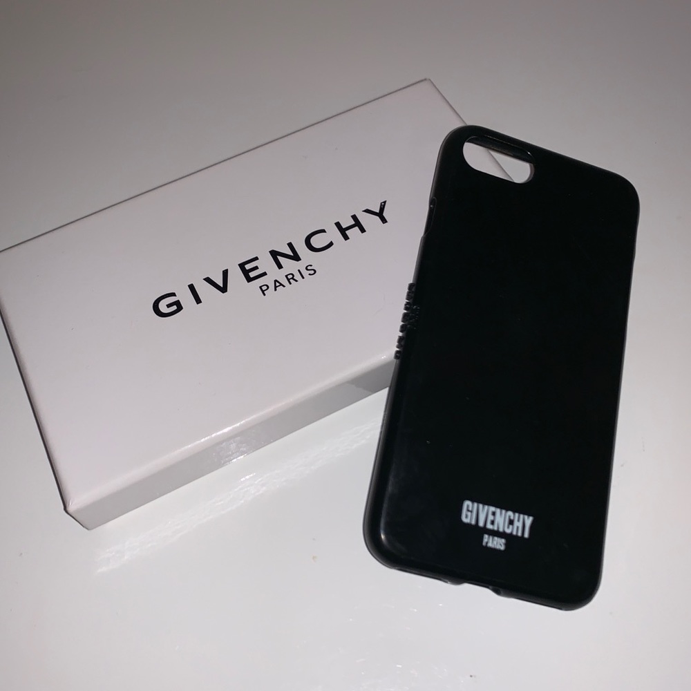 Givenchy iPhone 7 case